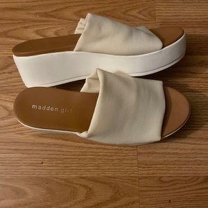Steve Madden white sandals 8.5